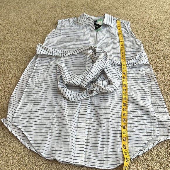 NWT! KENNETH COLE Size XS white striped Aliza wrap tunic top - Picture 7 of 8